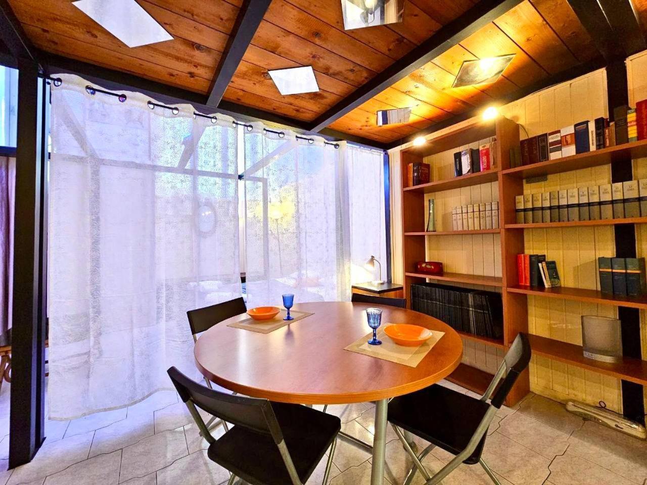 Appartement L'atelier ~ Mostra Sospesa *